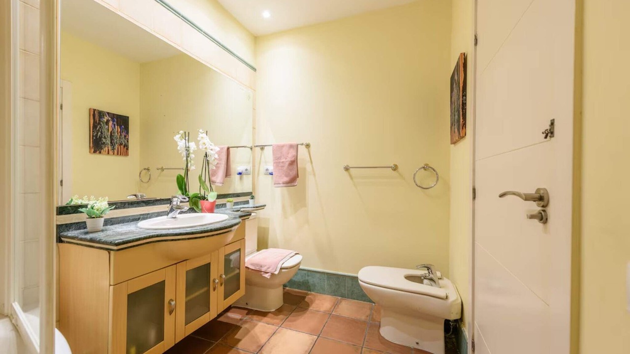 Photo of Bathroom in El Poble-sec