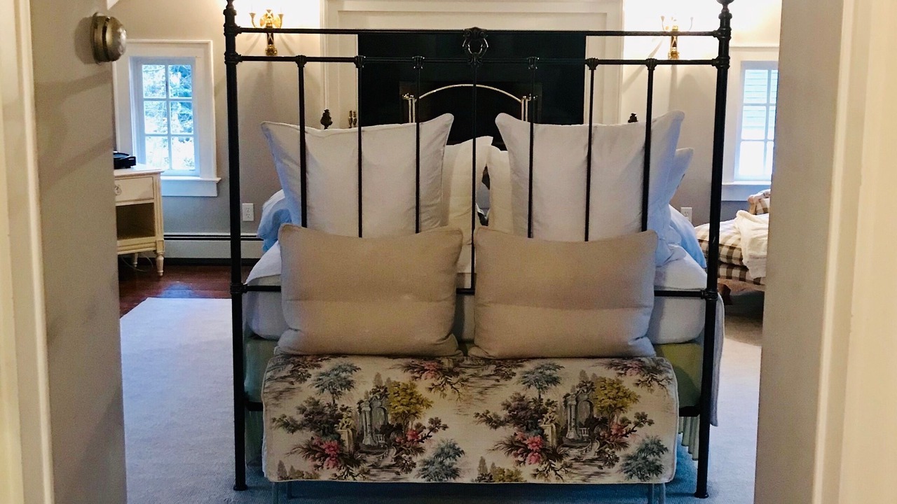 Photo of Livingroom in Redding