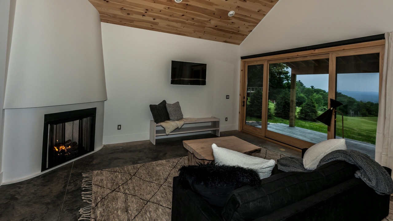 Photo of Livingroom in Pine Bush