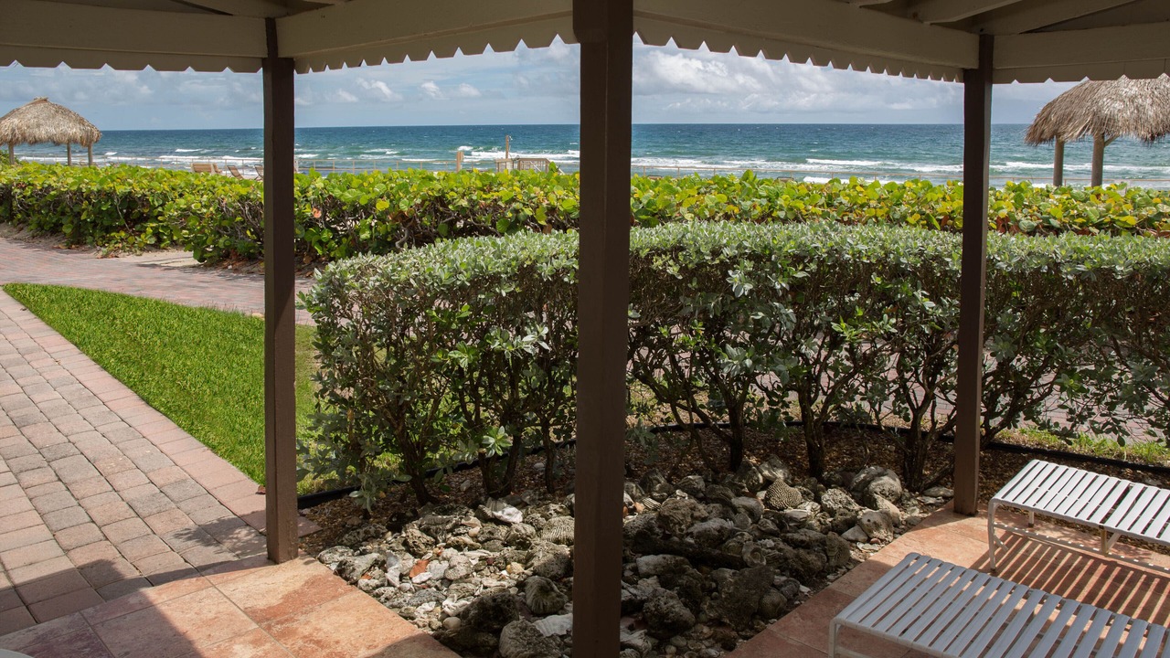 Photo of Patio Balcony in Hillsboro Beach