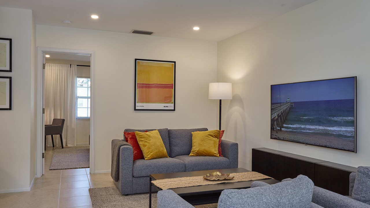Photo of Livingroom in Deerfield Beach