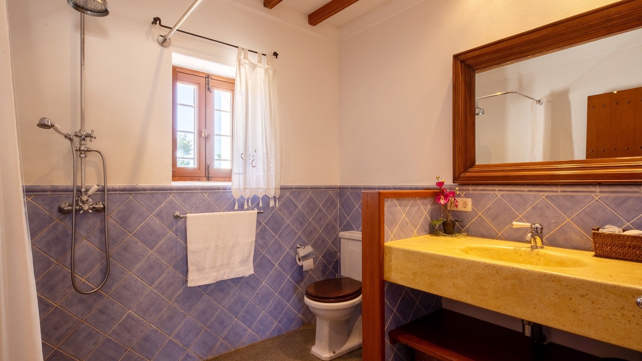 Photo of Bathroom in Sant Josep de sa Talaia