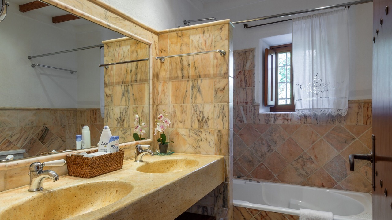 Photo of Bathroom in Sant Josep de sa Talaia