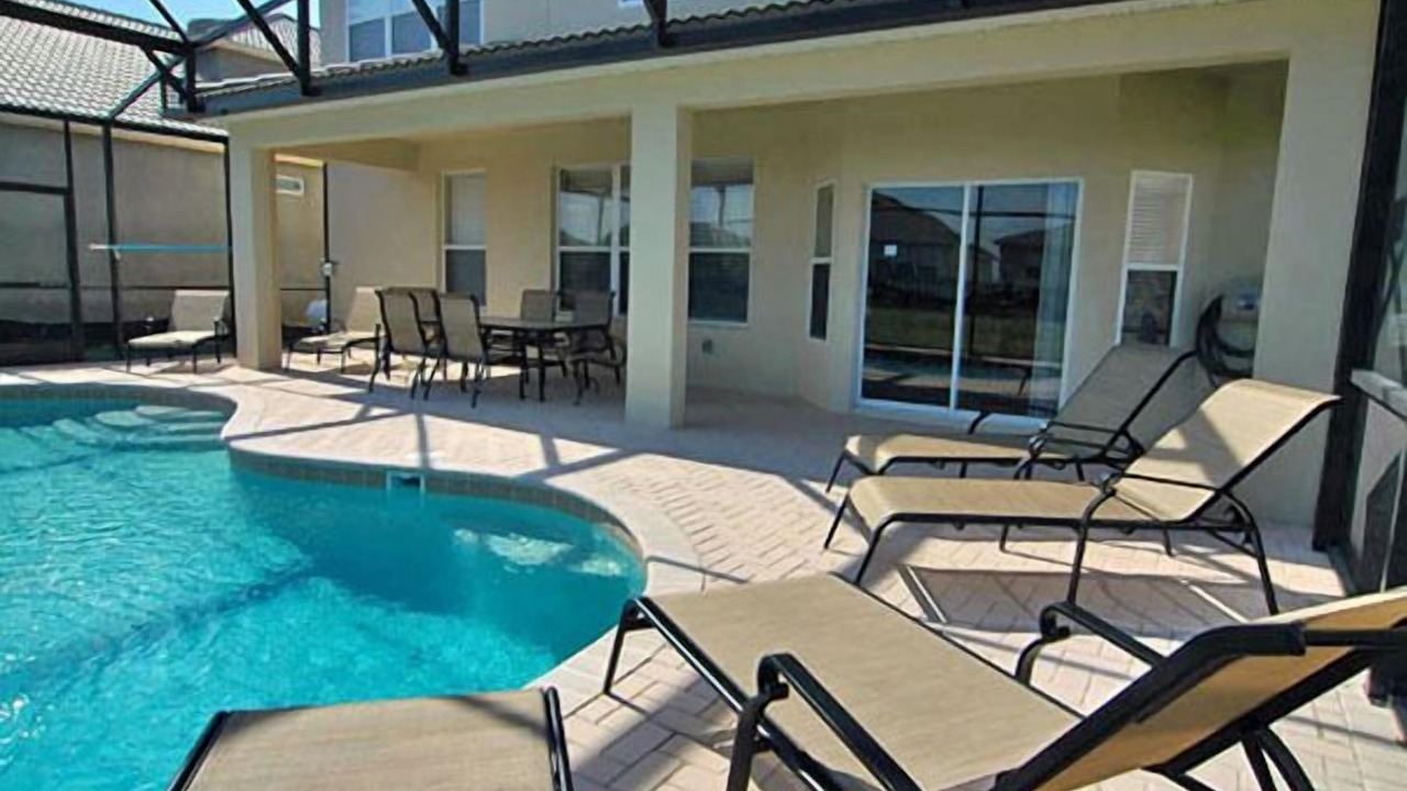 Photo of Outdoor in Windsor Hills