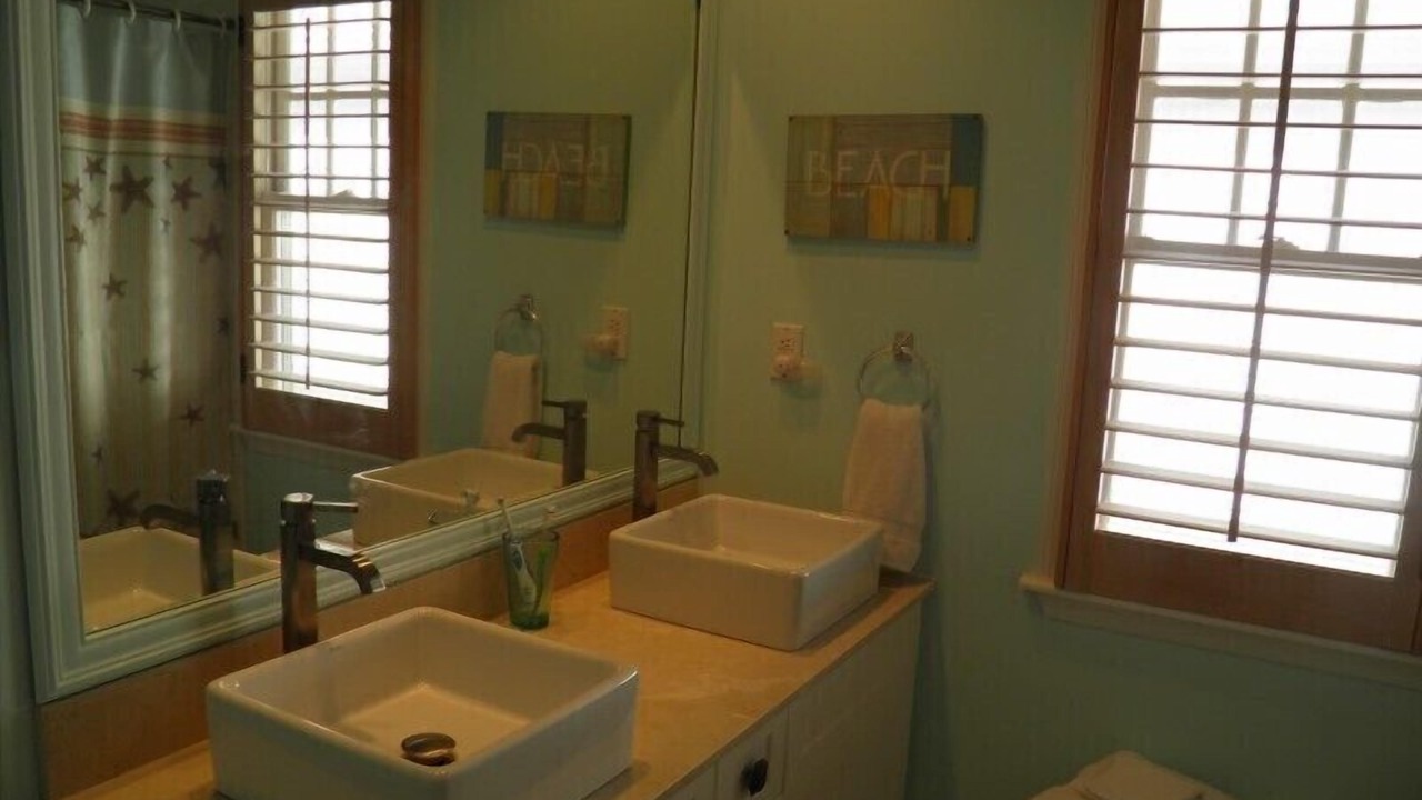 Photo of Bathroom in Bahama Village