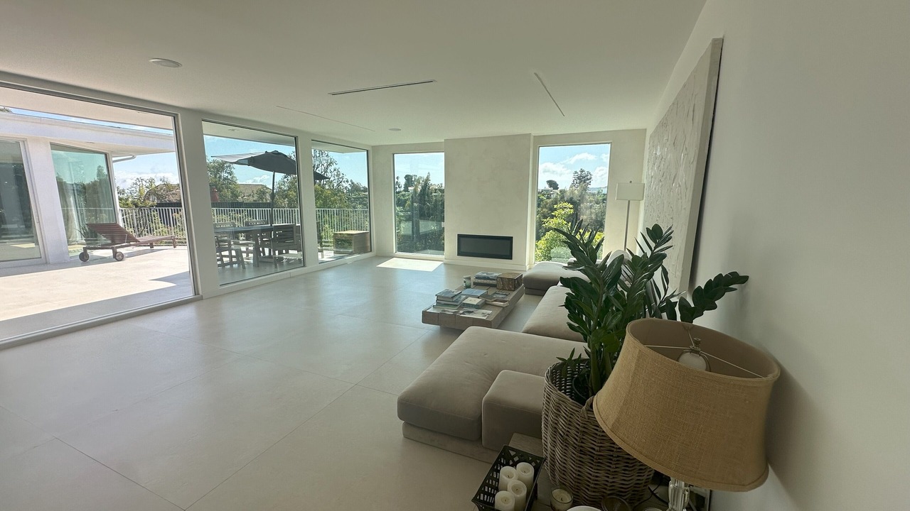 Photo of Livingroom in Bel Air