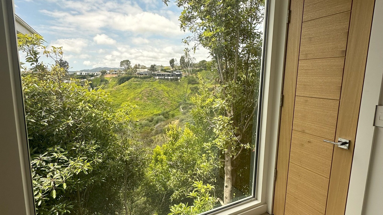 Photo of Others in Bel Air