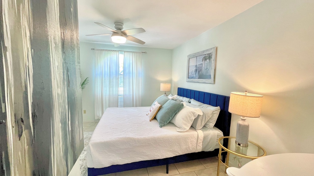 Photo of Bedroom in Naples Park