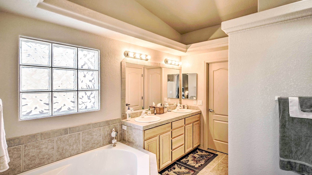 Photo of Bathroom in Lake Havasu City
