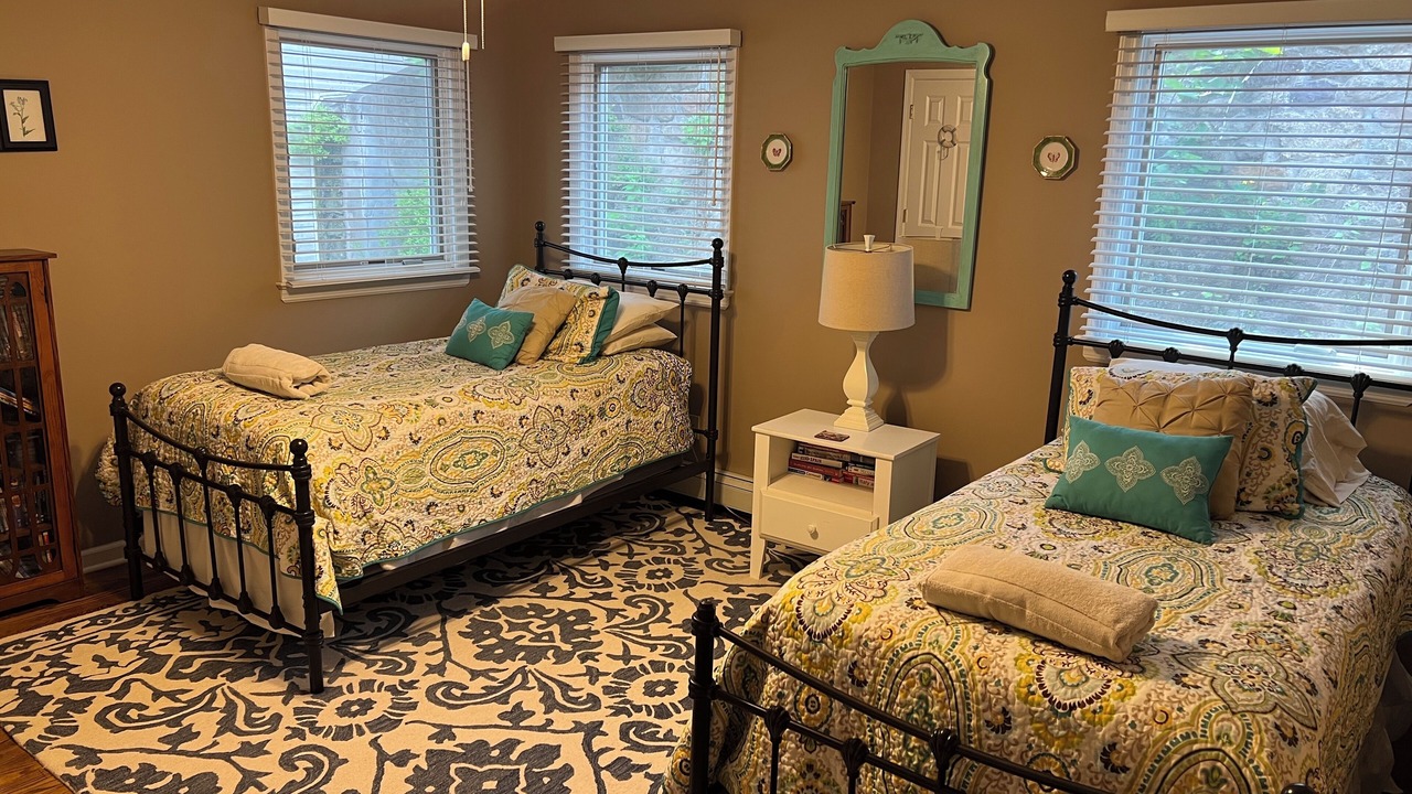 Photo of Bedroom in Glasser