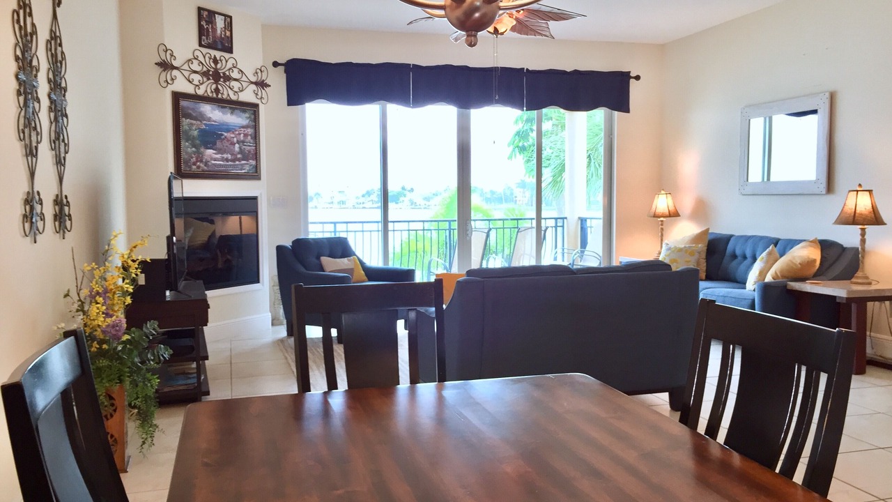 Photo of Livingroom in Redington Shores
