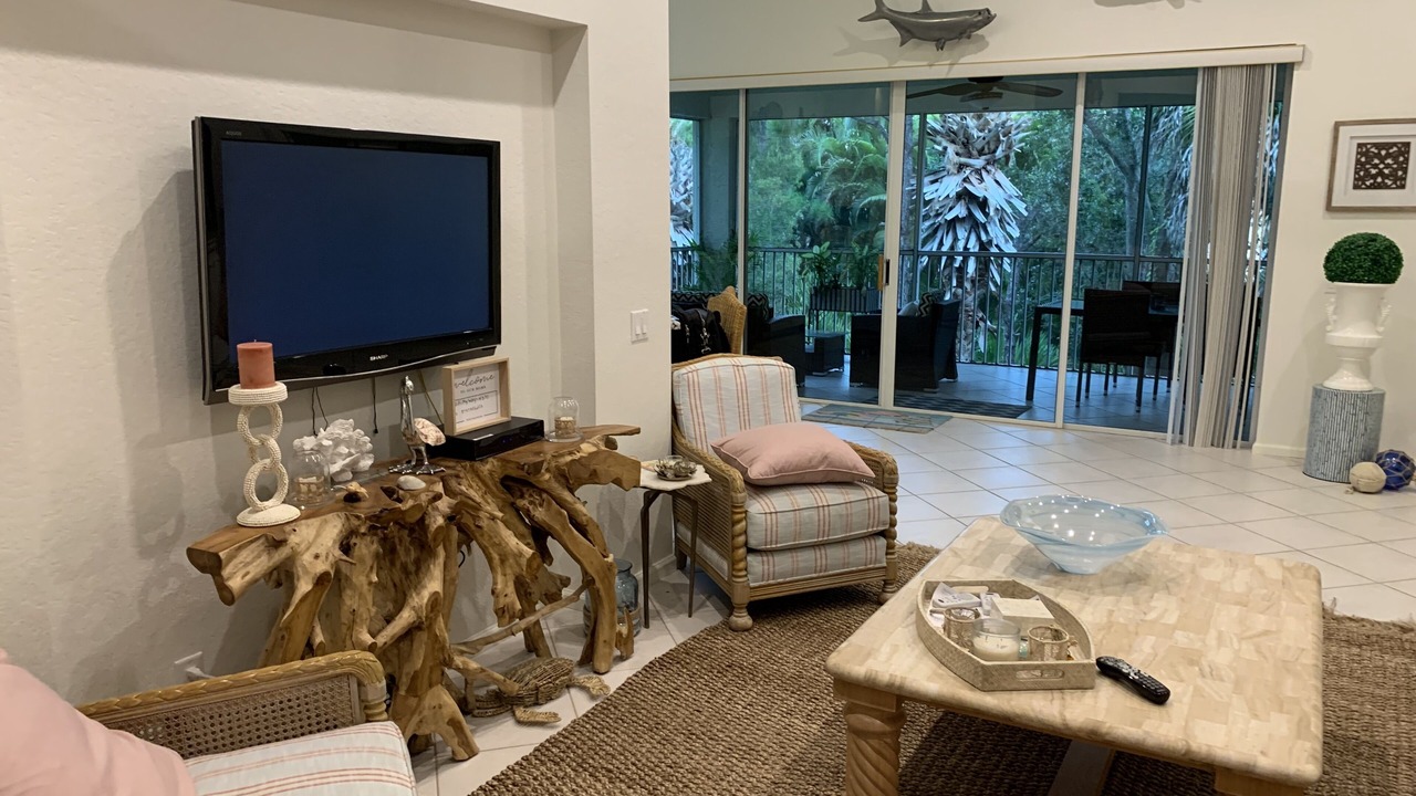 Photo of Livingroom in Estero