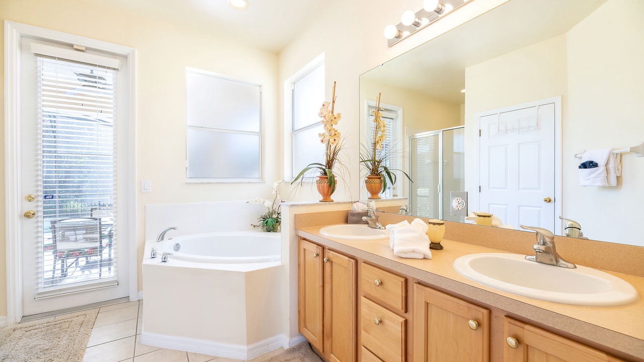 Photo of Bathroom in Cypress Pointe