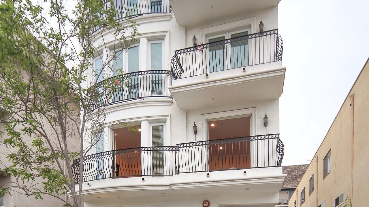 Photo of Outdoor in Pico - Robertson