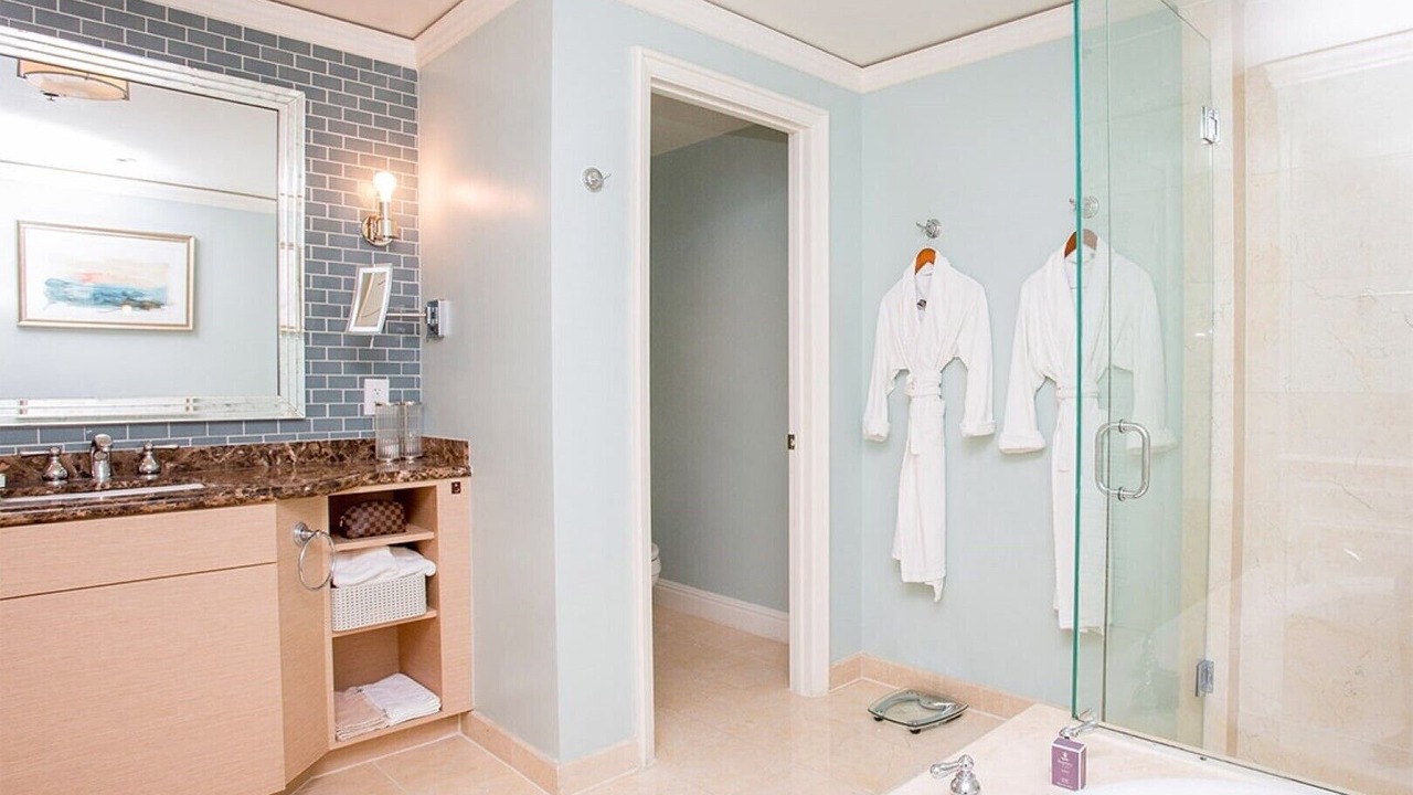 Photo of Bathroom in Key Biscayne