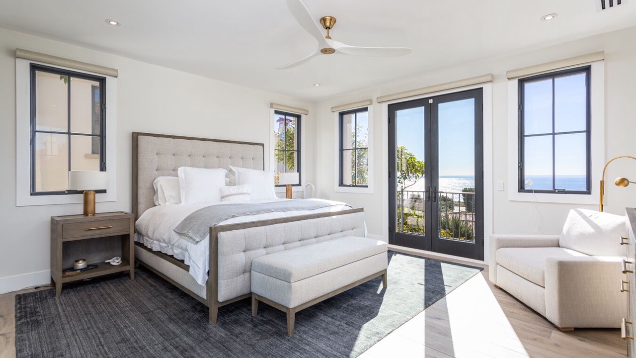 Photo of Bedroom in Newport Coast