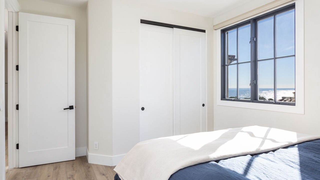 Photo of Bedroom in Newport Coast