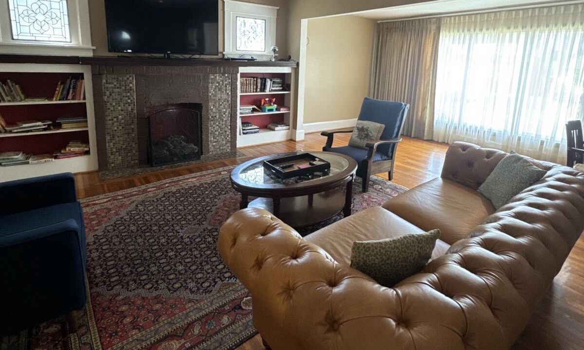 Photo of Livingroom in North Buffalo