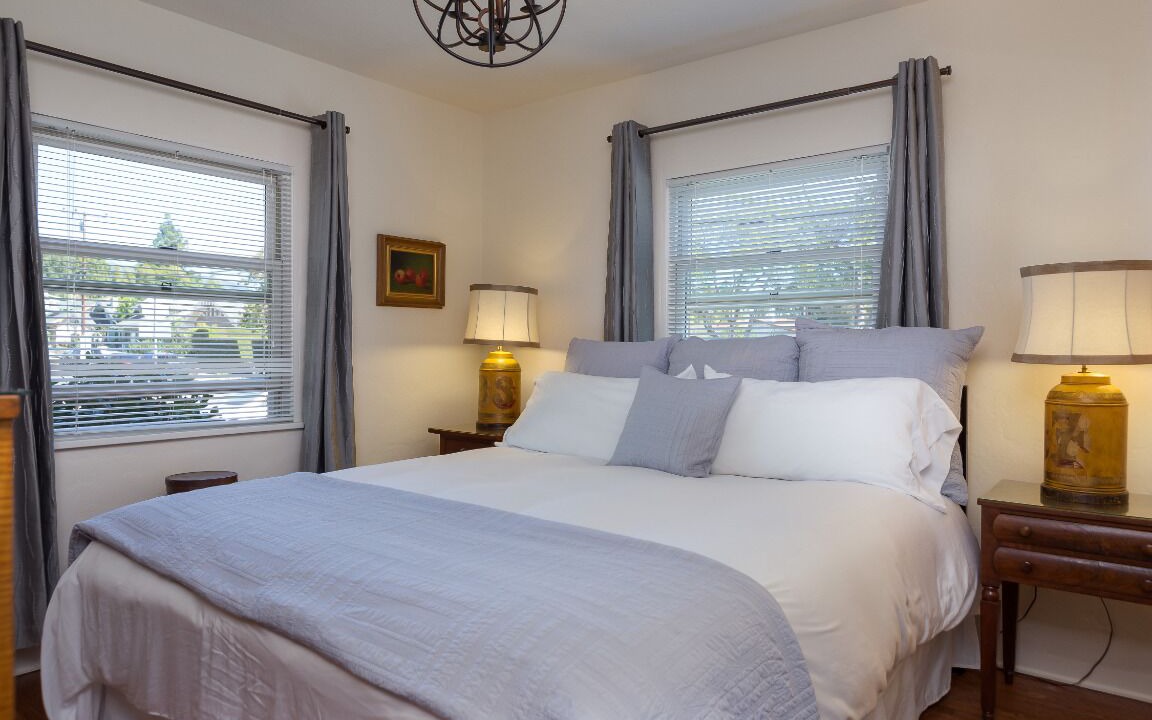 Photo of Bedroom in Oak Park