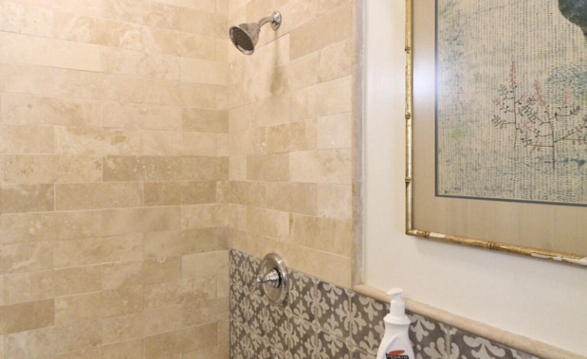 Photo of Bathroom in Oak Park