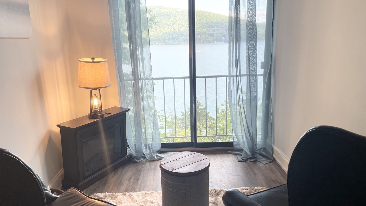 Photo of Livingroom in Canandaigua