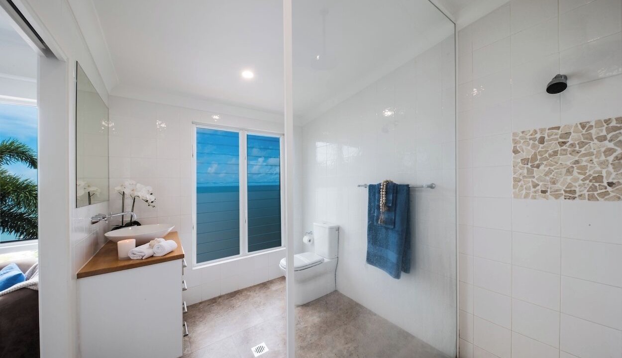 Photo of Bathroom in Airlie Beach
