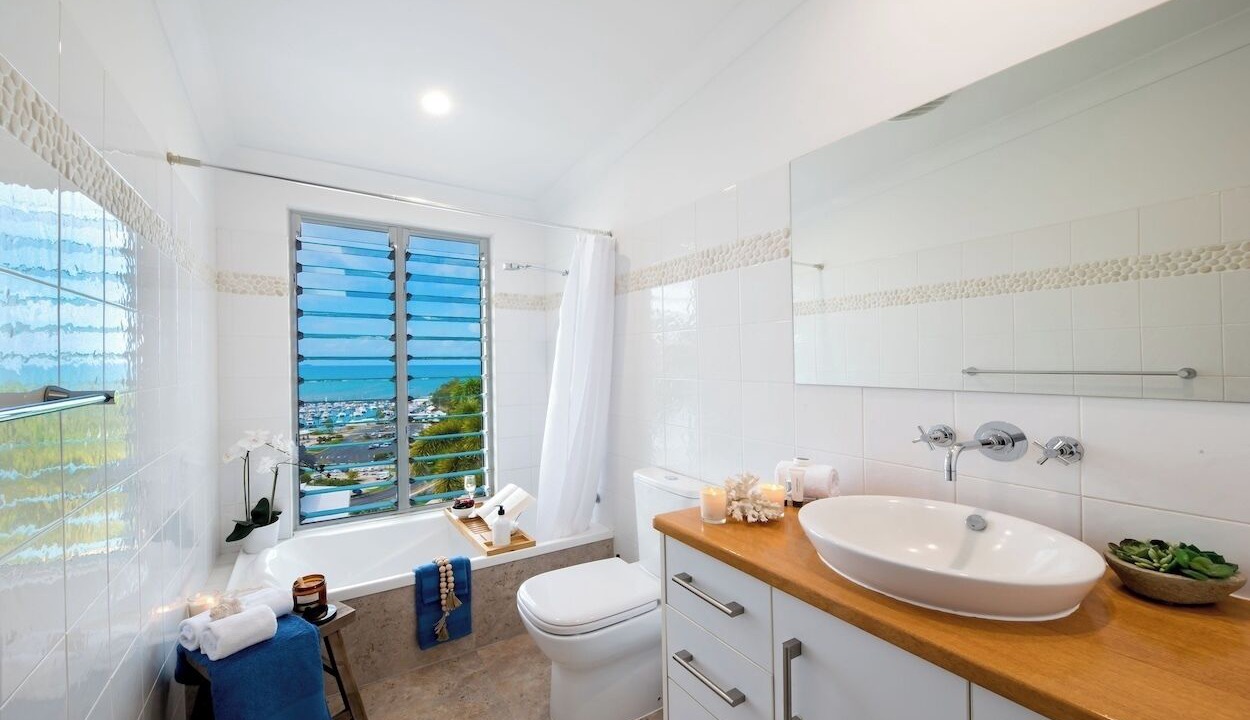 Photo of Bathroom in Airlie Beach