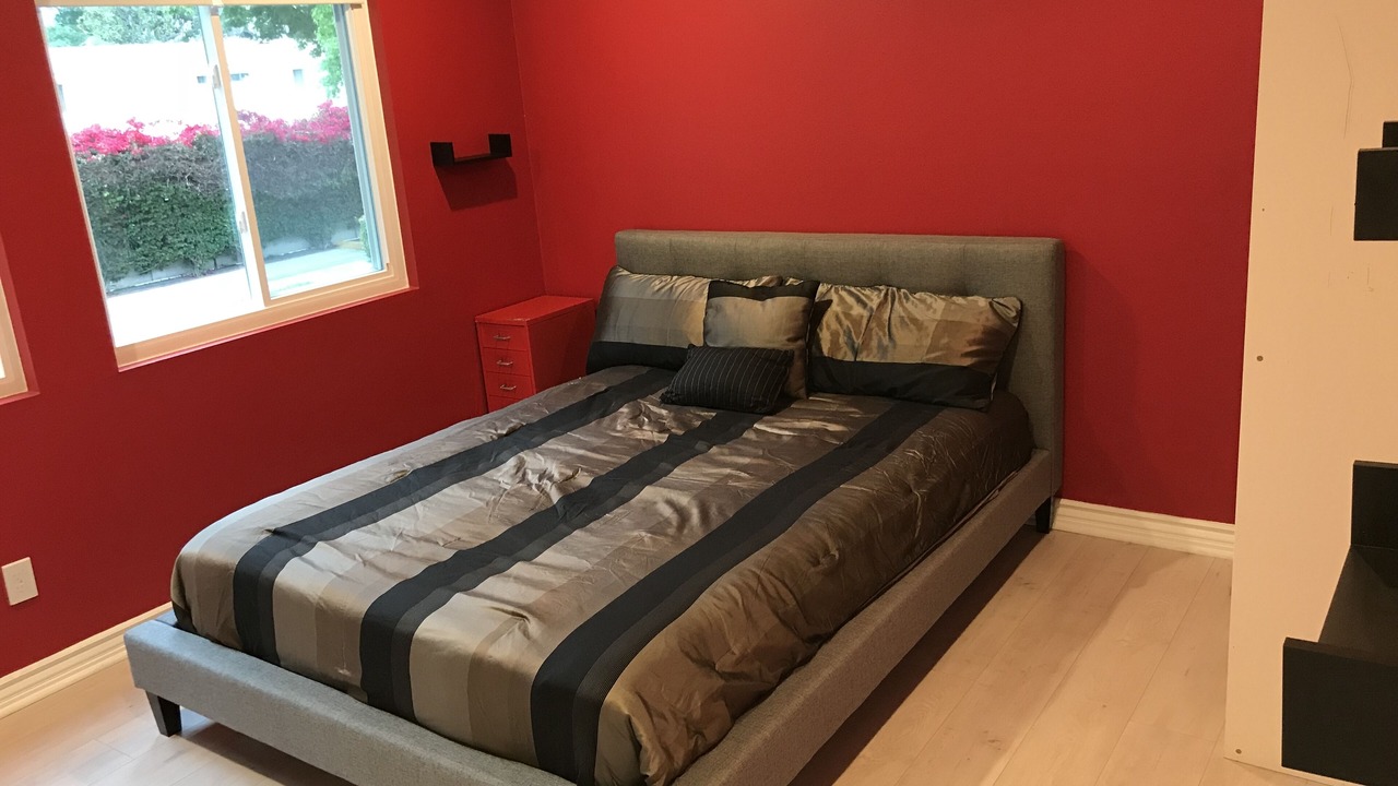 Photo of Bedroom in Lyon Street