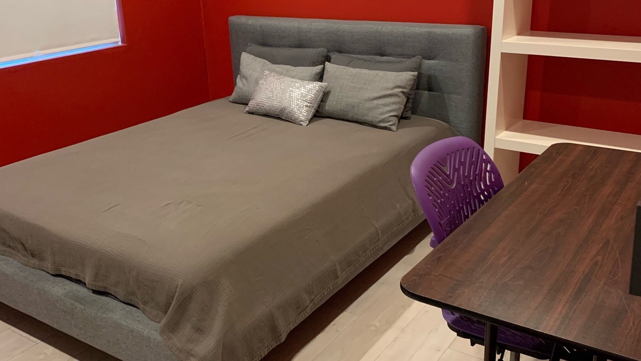 Photo of Bedroom in Lyon Street