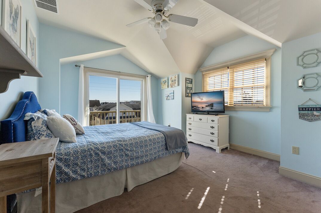 Photo of Bedroom in Avalon