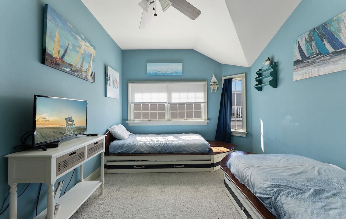 Photo of Bedroom in Avalon