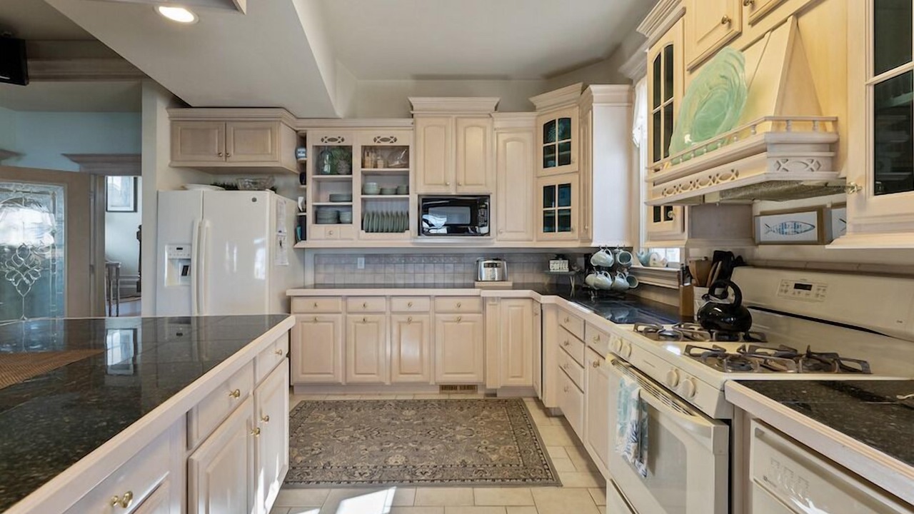 Photo of Kitchen in Avalon
