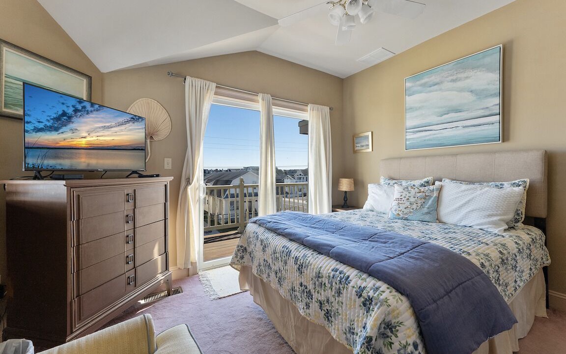 Photo of Bedroom in Avalon