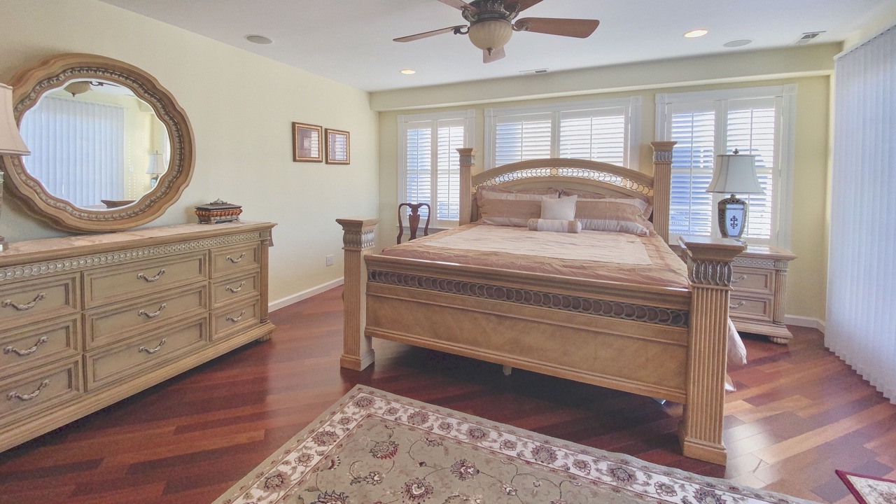 Photo of Bedroom in Avalon