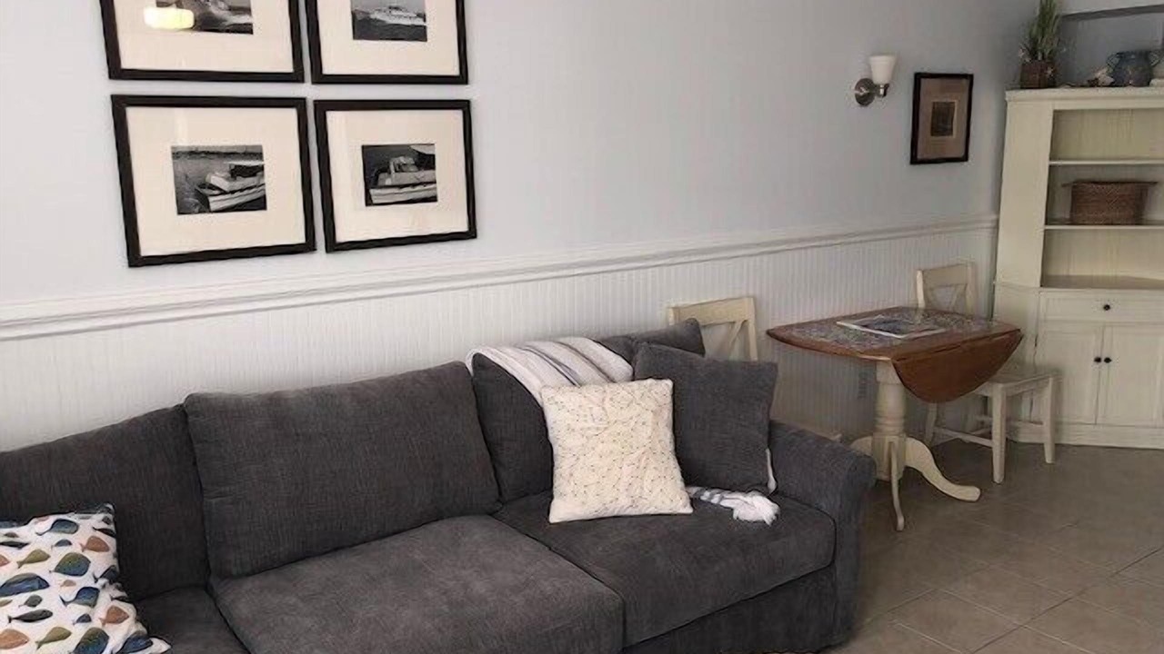 Photo of Livingroom in Avalon
