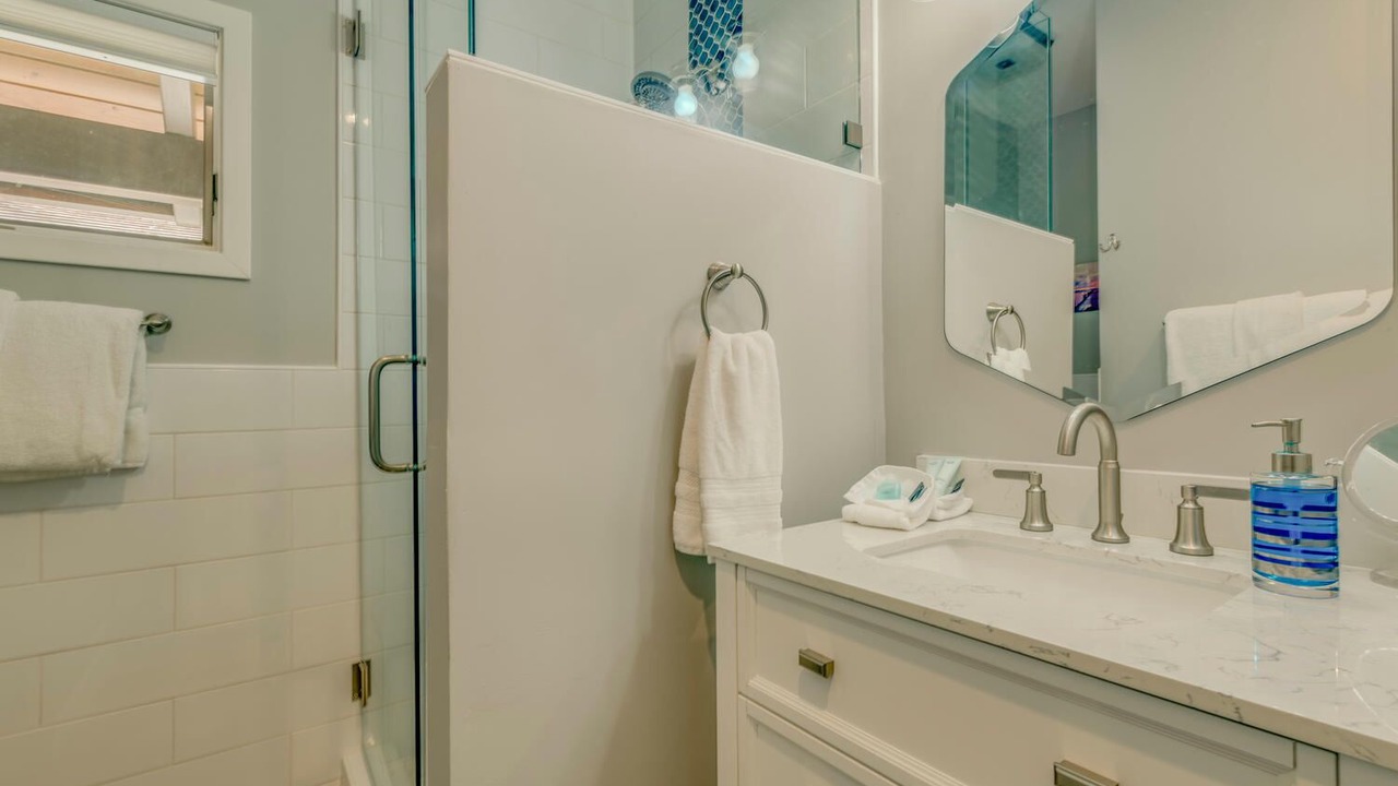 Photo of Bathroom in Lakeridge