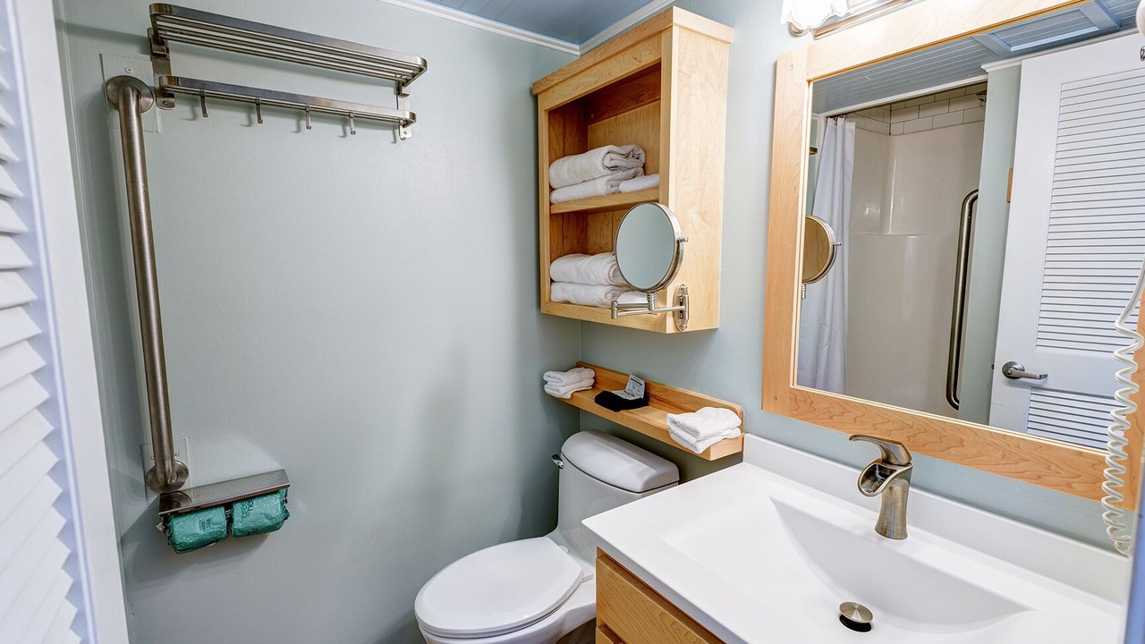 Photo of Bathroom in Orange Beach