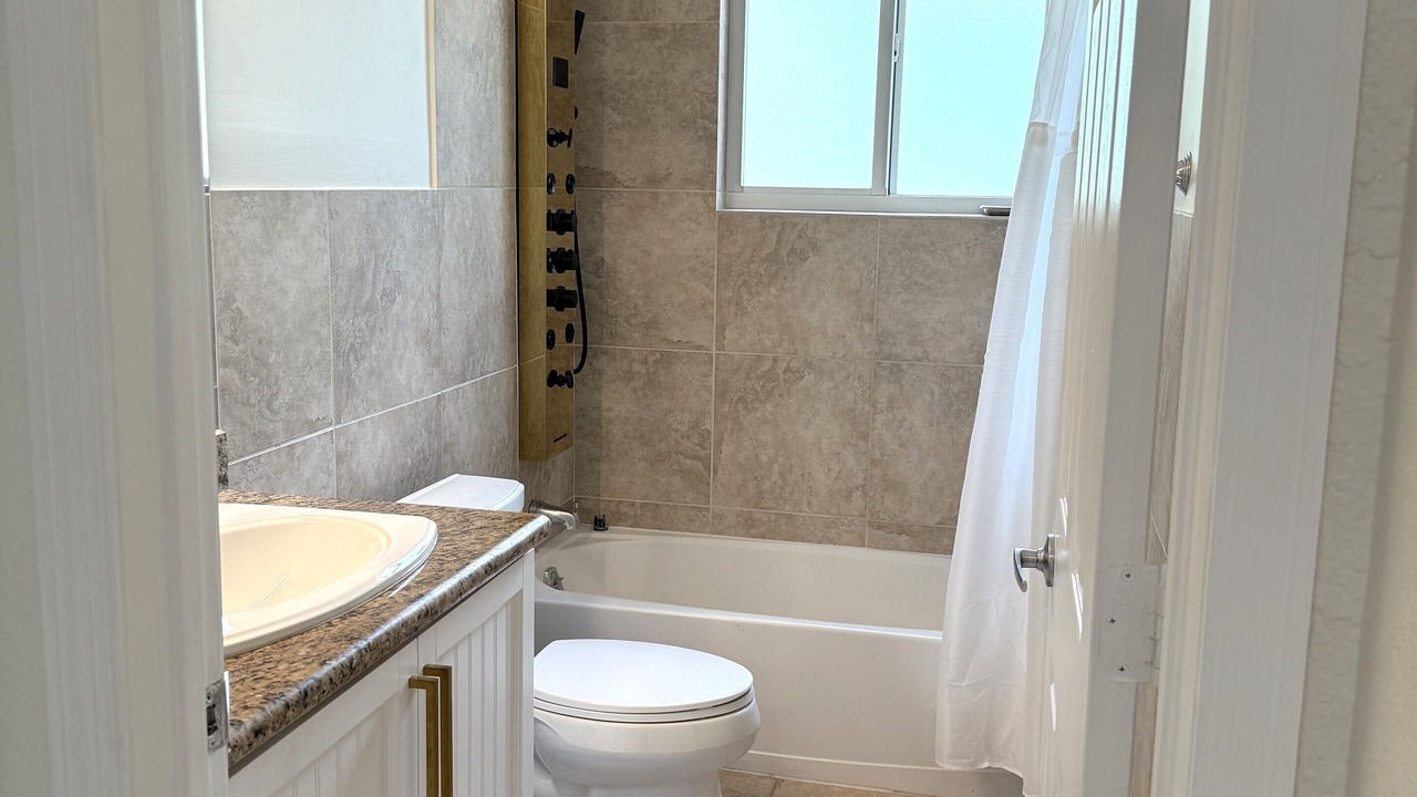 Photo of Bathroom in Alice Town