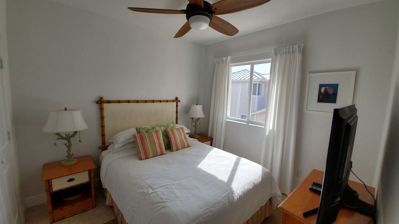 Photo of Bedroom in Alice Town
