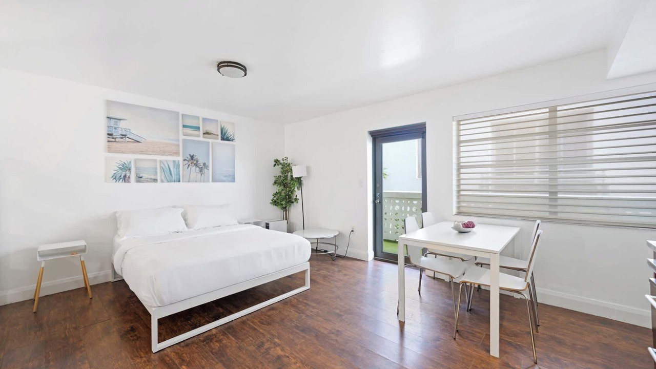Photo of Bedroom in South Beach