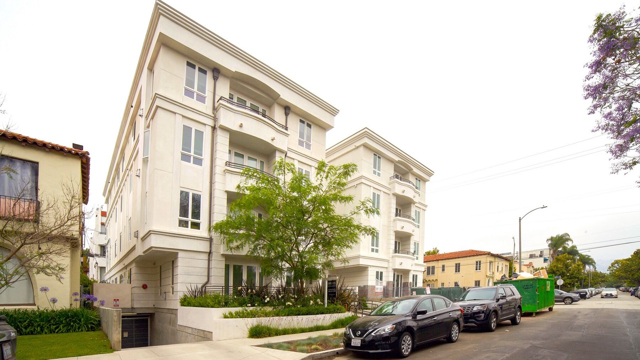 Photo of Outdoor in Pico - Robertson