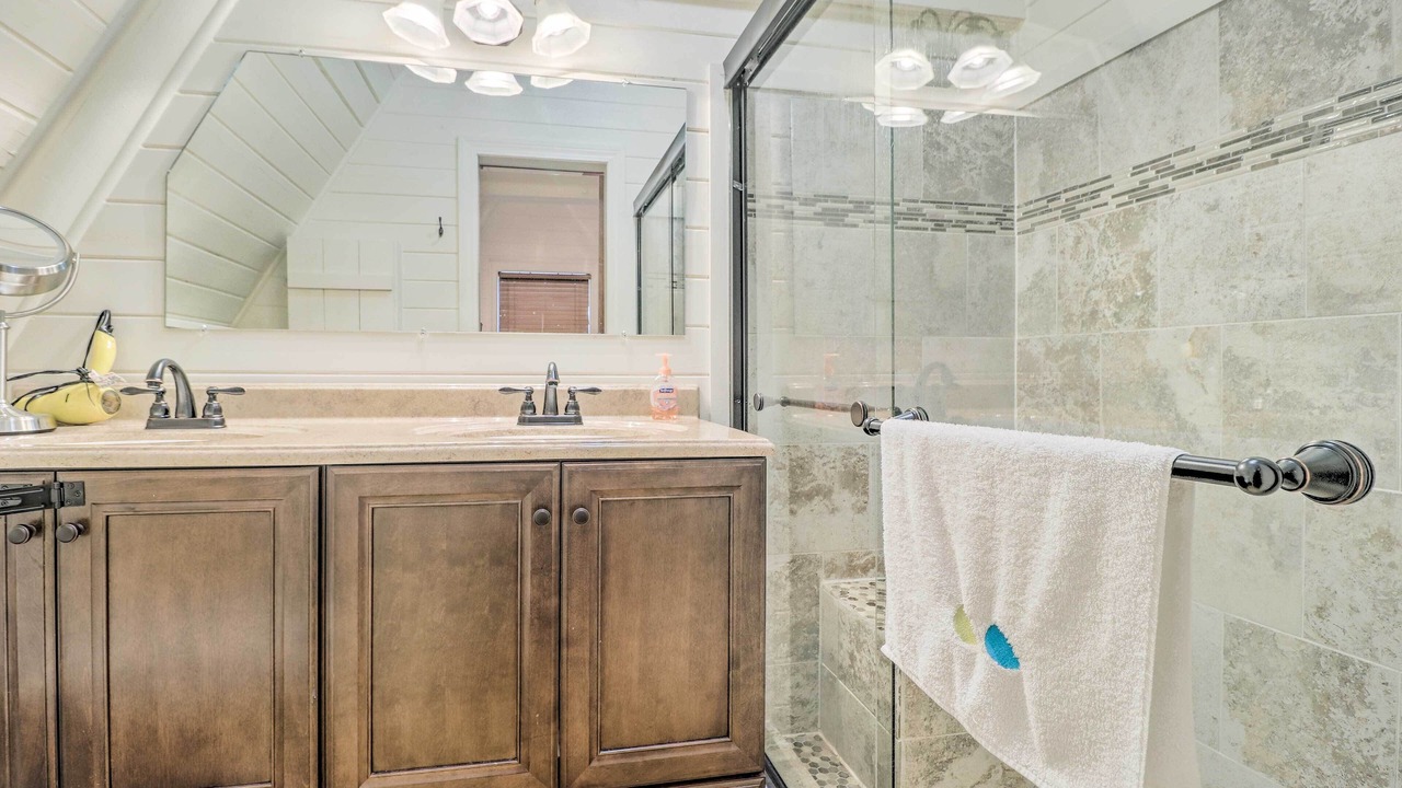 Photo of Bathroom in Little Kowaliga