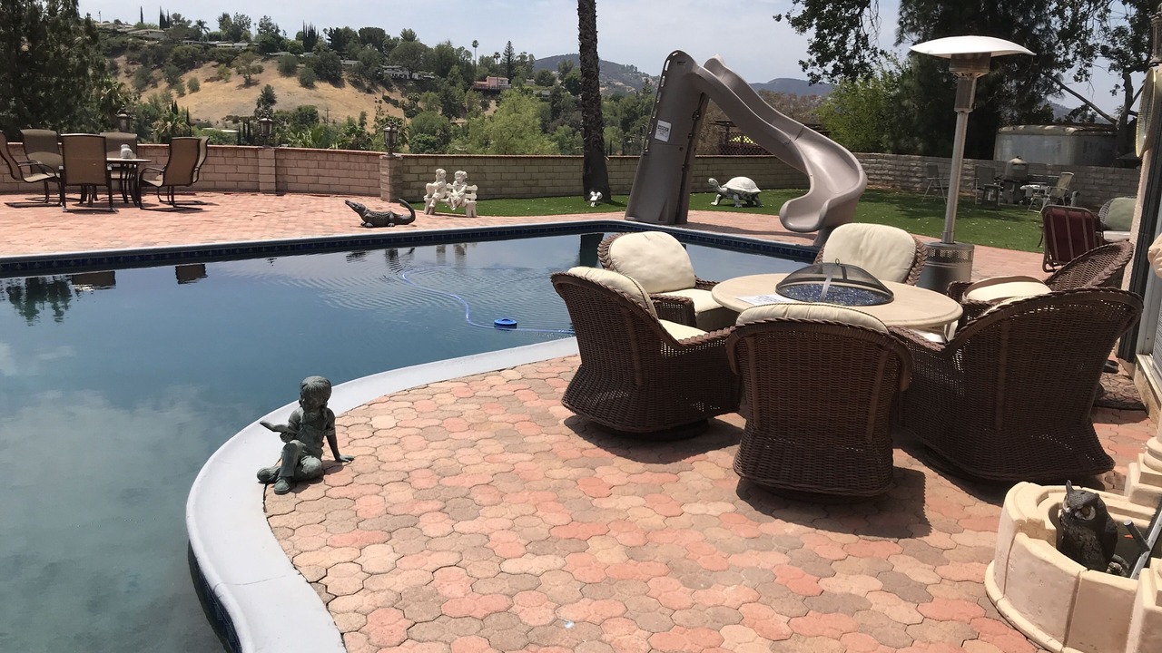 Photo of Outdoor in Woodland Hills