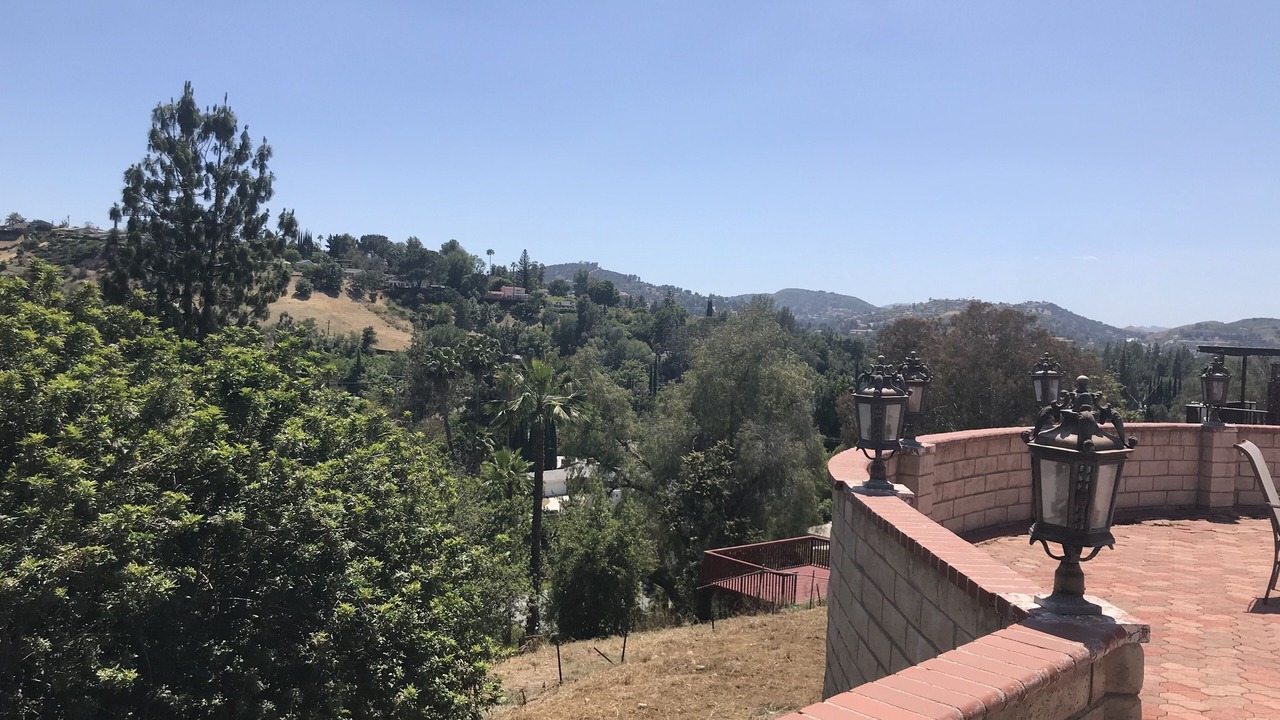 Photo of Outdoor in Woodland Hills