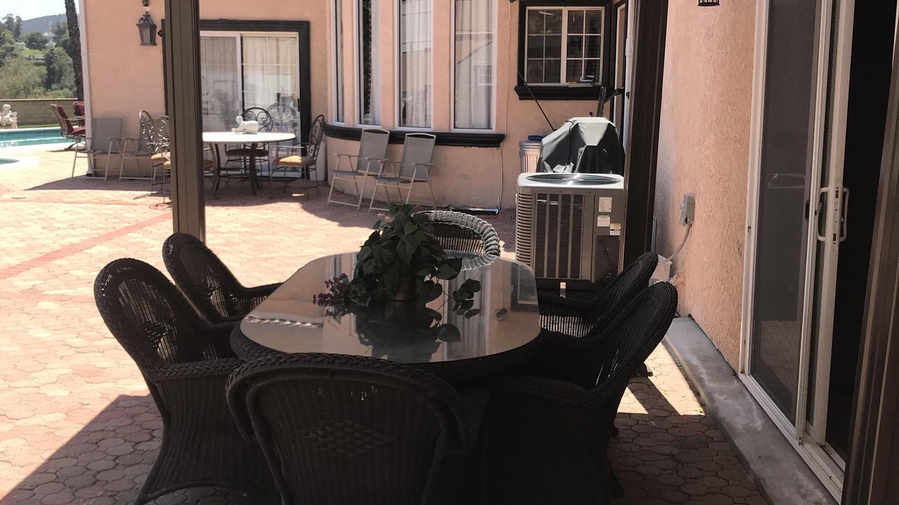 Photo of Outdoor in Woodland Hills
