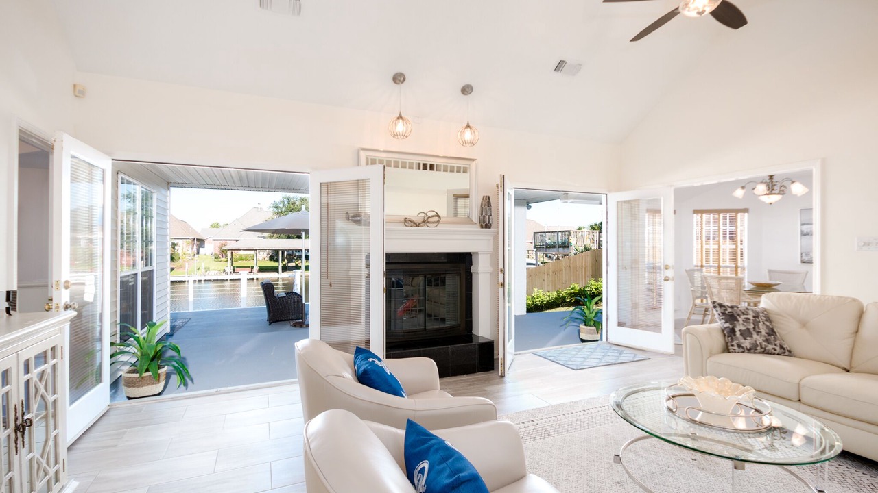 Photo of Livingroom in Slidell