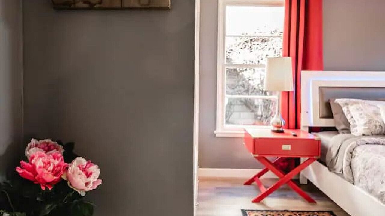 Photo of Bedroom in NoHo Arts District