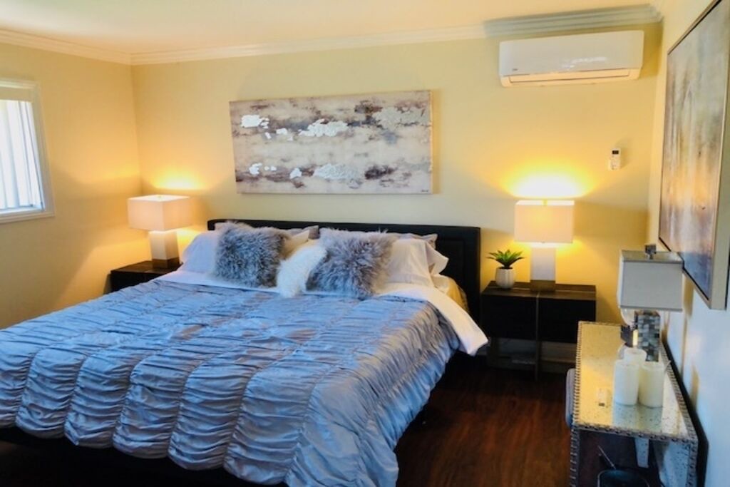 Photo of Bedroom in East Side Costa Mesa