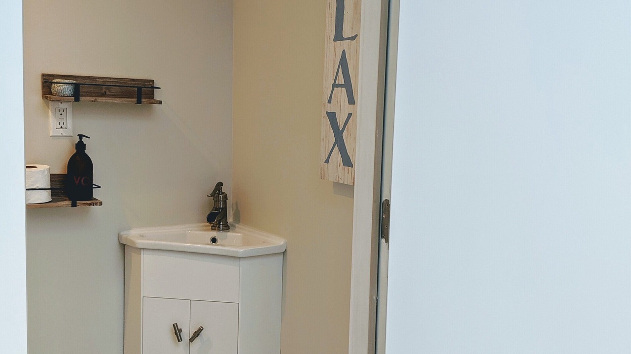 Photo of Bathroom in Coastal San Pedro