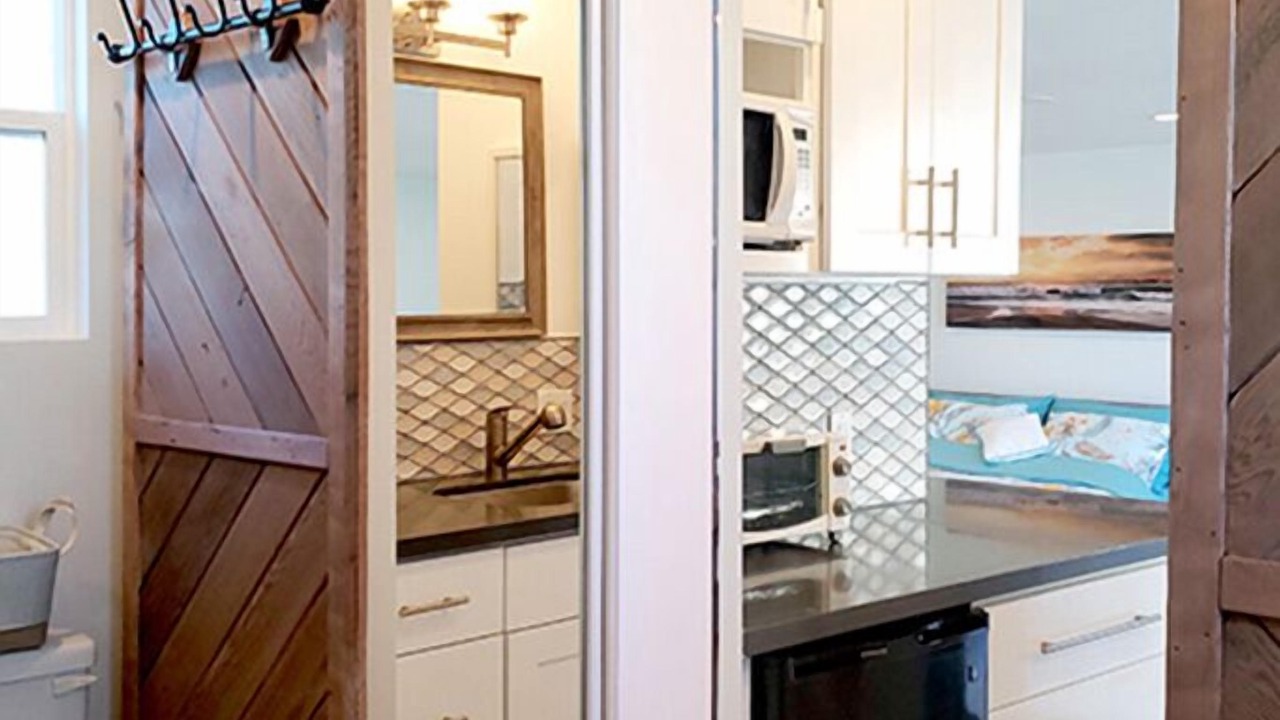 Photo of Bathroom in Mar Vista